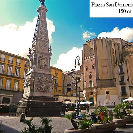 Santa Chiara Apartament Neapol