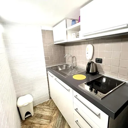 Santa Chiara Apartament Neapol